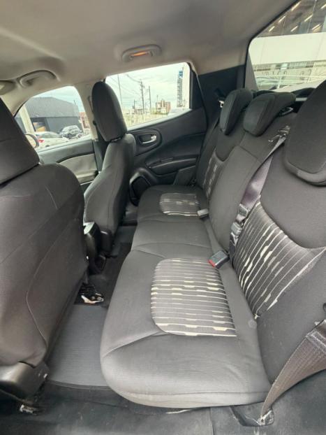 FIAT Toro 1.8 16V 4P FLEX FREEDOM AUTOMÁTICO, Foto 11