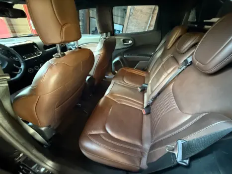 FIAT Toro 2.0 16V 4P 4WD RANCH TURBO DIESEL AUTOMÁTICO, Foto 7 FIAT Toro 2.0 16V 4P 4WD RANCH TURBO DIESEL AUTOMÁTICO, Foto 7