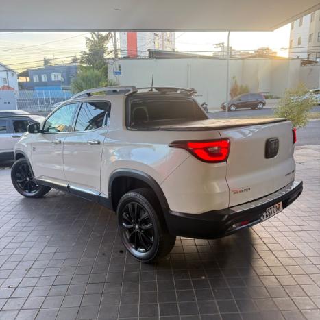 FIAT Toro 2.0 16V 4P VOLCANO 4WD TURBO DIESEL AUTOMÁTICO, Foto 6 FIAT Toro 2.0 16V 4P VOLCANO 4WD TURBO DIESEL AUTOMÁTICO, Foto 6