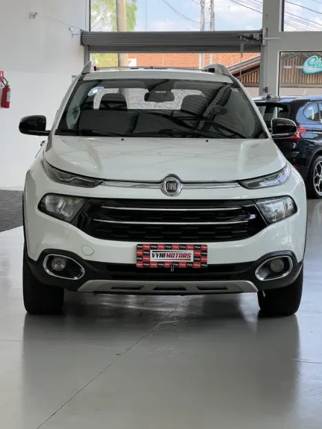 FIAT Toro 2.0 16V 4P VOLCANO 4WD TURBO DIESEL AUTOMTICO, Foto 1