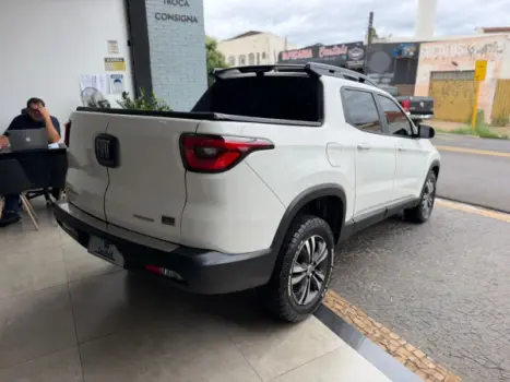 FIAT Toro 2.0 16V 4P 4WD FREEDOM TURBO DIESEL  AUTOM�TICO, Foto 4