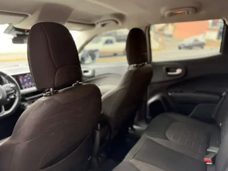 FIAT Toro 2.0 16V 4P 4WD FREEDOM TURBO DIESEL  AUTOM�TICO, Foto 10