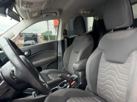 FIAT Toro 2.0 16V 4P 4WD FREEDOM TURBO DIESEL  AUTOM�TICO, Foto 14