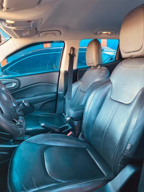 FIAT Toro 2.0 16V 4P VOLCANO 4WD TURBO DIESEL AUTOM�TICO, Foto 3