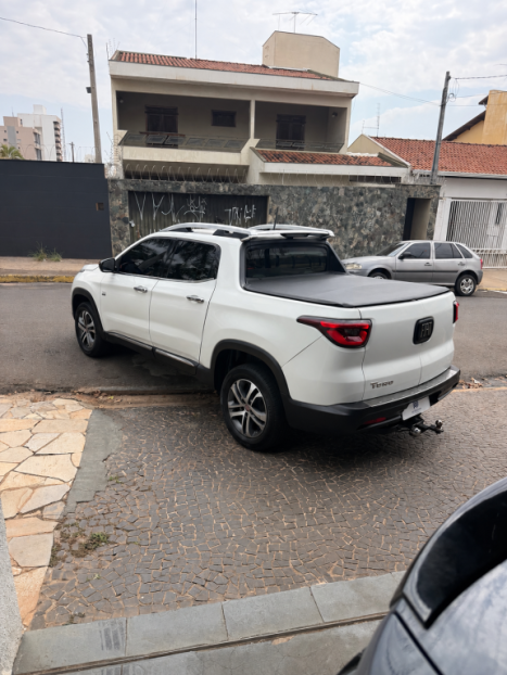 FIAT Toro 2.0 16V 4P VOLCANO 4WD TURBO DIESEL AUTOM�TICO, Foto 12