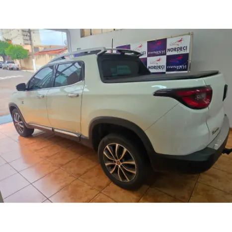 FIAT Toro 2.0 16V 4P VOLCANO 4WD TURBO DIESEL AUTOMÁTICO, Foto 3