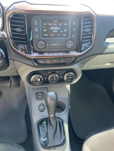 FIAT Toro 2.4 16V 4P MULTIAIR FLEX VOLCANO AUTOM�TICO, Foto 13