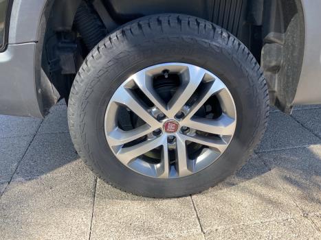 FIAT Toro 2.4 16V 4P MULTIAIR FLEX VOLCANO AUTOM�TICO, Foto 16