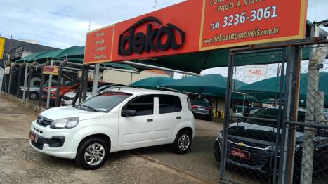 FIAT Uno 1.0 4P FLEX EVO VIVACE CELEBRATION, Foto 2