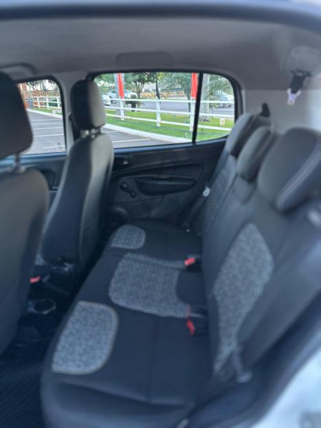 FIAT Uno 1.0 4P FLEX ATTRACTIVE, Foto 4