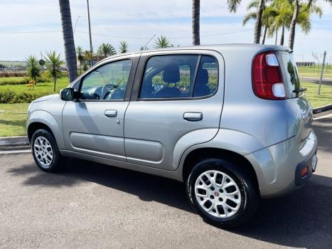 FIAT Uno 1.0 4P FLEX VIVACE, Foto 5