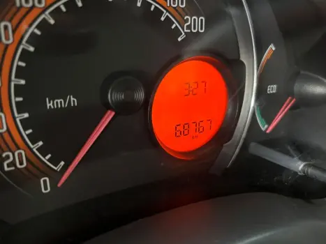 FIAT Uno 1.0 4P FLEX EVO VIVACE CELEBRATION, Foto 8