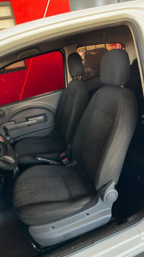 FIAT Uno 1.0, Foto 7