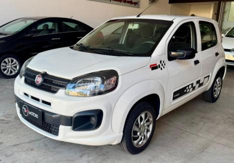 FIAT Uno 1.0 FLEX EVO ATTRACTIVE, Foto 3