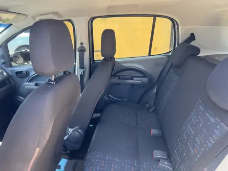 FIAT Uno 1.0 FLEX VIVACE CELEBRATION, Foto 5