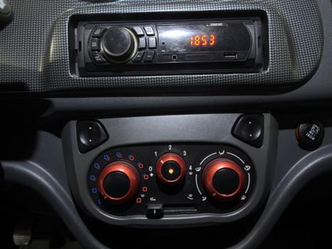 FIAT Uno 1.4 FLEX SPORTING, Foto 13