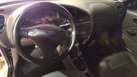 FORD Courier 1.6 FLEX L, Foto 6