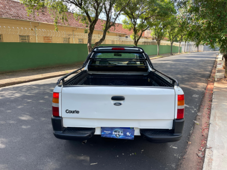 FORD Courier 1.6 L, Foto 5