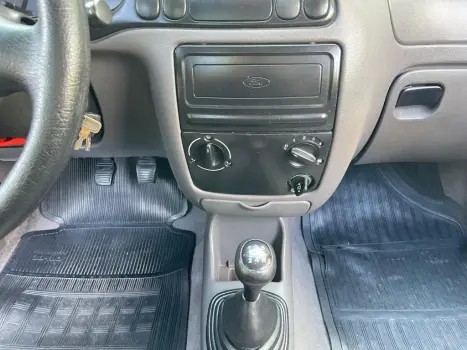 FORD Courier 1.6 L, Foto 10
