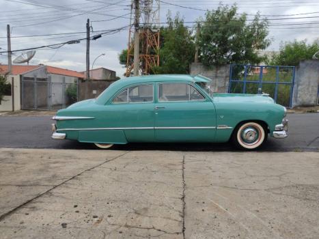 FORD Custom 3.9 V8 DELUXE TUDOR, Foto 2