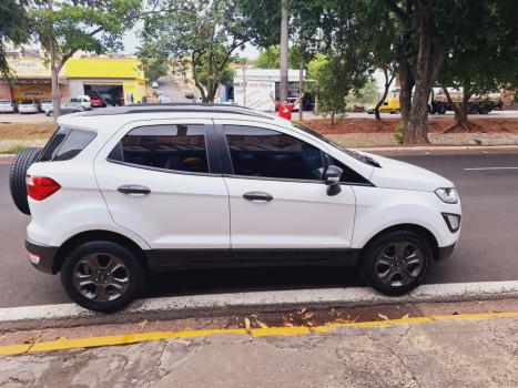 FORD Ecosport 1.5 12V 4P TI-VCT FLEX FREESTYLE AUTOMTICO, Foto 2