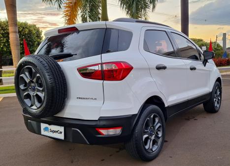 FORD Ecosport 1.5 12V 4P TI-VCT FLEX FREESTYLE AUTOM�TICO, Foto 4