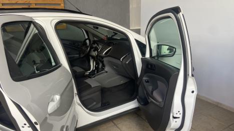 FORD Ecosport 1.6 4P SE FLEX AUTOMÁTICO, Foto 3 FORD Ecosport 1.6 4P SE FLEX AUTOMÁTICO, Foto 3