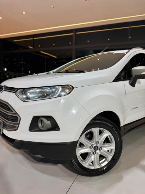 FORD Ecosport 2.0 16V 4P FLEX TITANIUM POWERSHIFT AUTOM�TICO, Foto 4