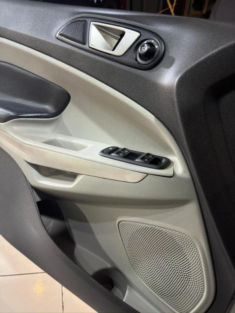 FORD Ecosport 2.0 16V 4P FLEX TITANIUM POWERSHIFT AUTOM�TICO, Foto 19