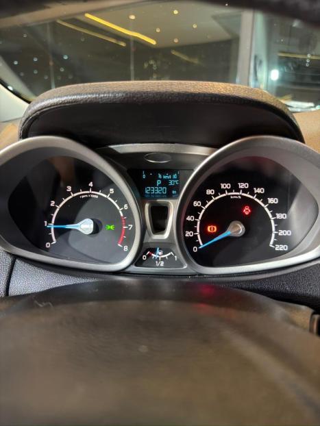 FORD Ecosport 2.0 16V 4P FLEX TITANIUM POWERSHIFT AUTOM�TICO, Foto 20