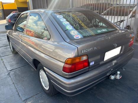 FORD Escort 1.6 GL, Foto 9