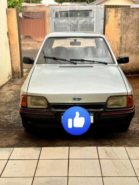 FORD Escort 1.6 GL, Foto 3
