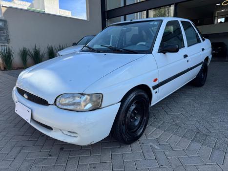 FORD Escort 1.6 GL, Foto 2