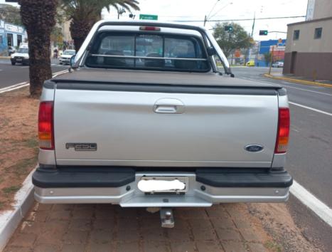 FORD F-250 3.9 4P XL CABINE SIMPLES DIESEL, Foto 3