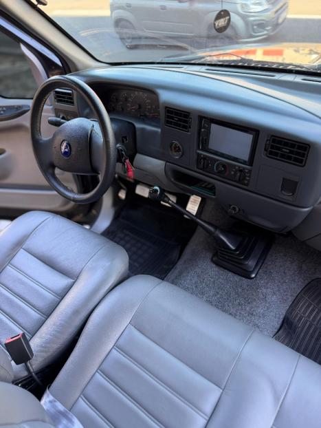 FORD F-250 4.2 V6 L S SUPER DUTY CABINE SIMPLES, Foto 10