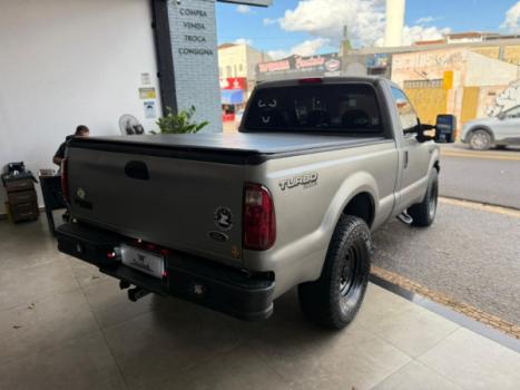 FORD F-250 4.2 XL CABINE SIMPLES, Foto 4