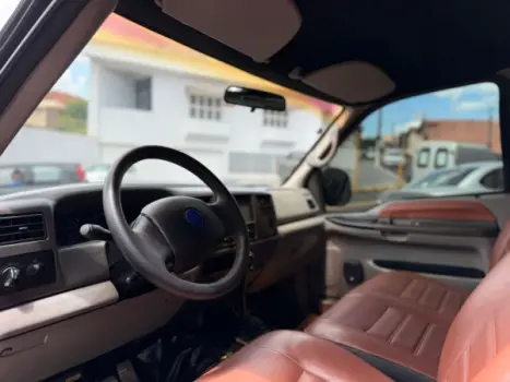 FORD F-250 4.2 XLT TURBO INTERCOOLER CABINE SIMPLES, Foto 13