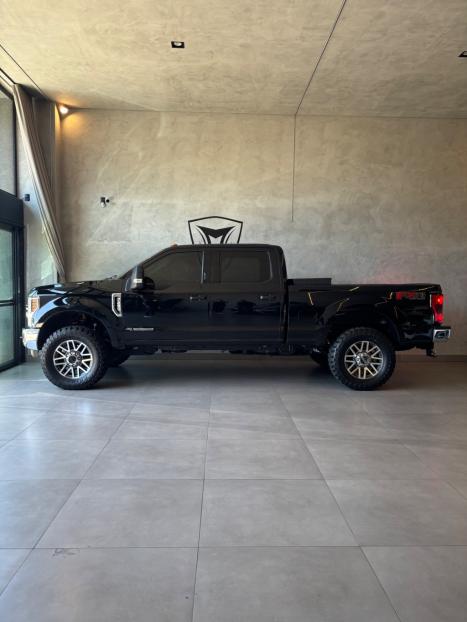 FORD F-250 6.7 V8 SUPER DUTY 4WD DIESEL TORSHIF AUTOMÁTICO CABINE DUPLA, Foto 2