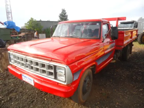 FORD F-4000 3.9 MWM 229, Foto 1