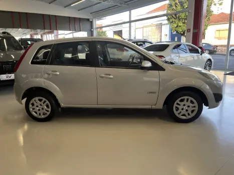 FORD Fiesta Hatch 1.6 4P FLEX, Foto 3