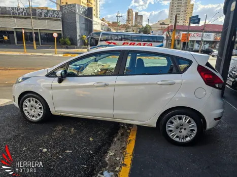 FORD Fiesta Hatch 1.5 16V 4P S FLEX, Foto 2