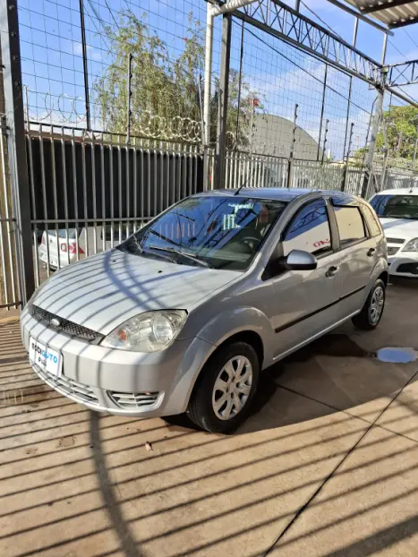 FORD Fiesta Hatch 1.6 4P FLEX, Foto 1