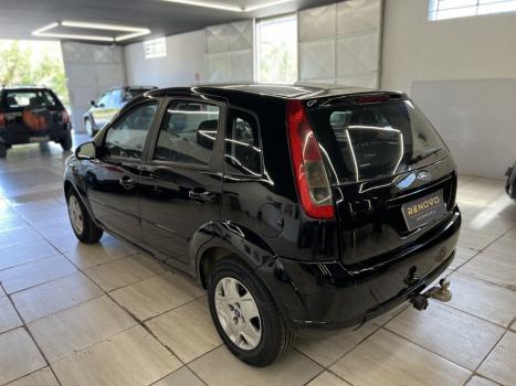 FORD Fiesta Hatch 1.6 4P, Foto 4