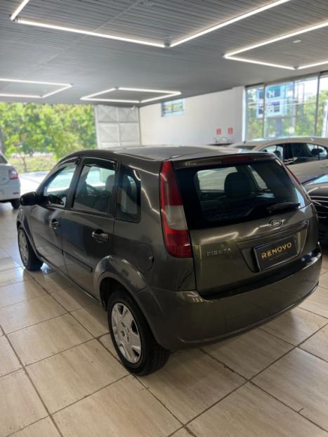 FORD Fiesta Hatch 1.0 4P SUPERCHARGER, Foto 4