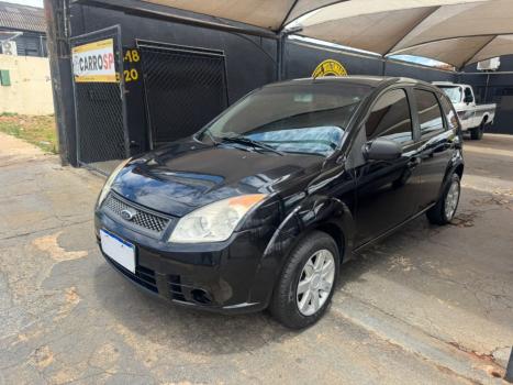 FORD Fiesta Hatch 1.6, Foto 2 FORD Fiesta Hatch 1.6, Foto 2