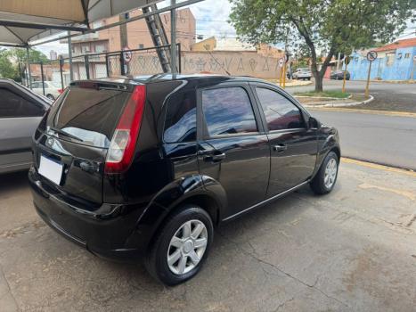 FORD Fiesta Hatch 1.6, Foto 3 FORD Fiesta Hatch 1.6, Foto 3