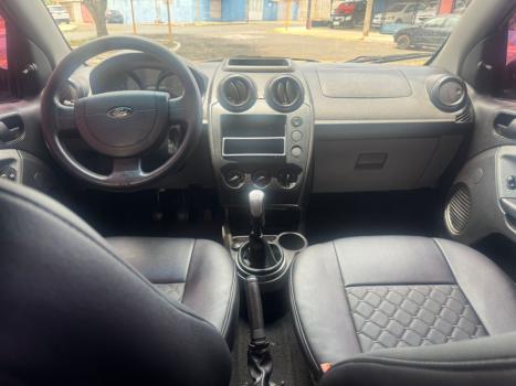 FORD Fiesta Hatch 1.6, Foto 7 FORD Fiesta Hatch 1.6, Foto 7