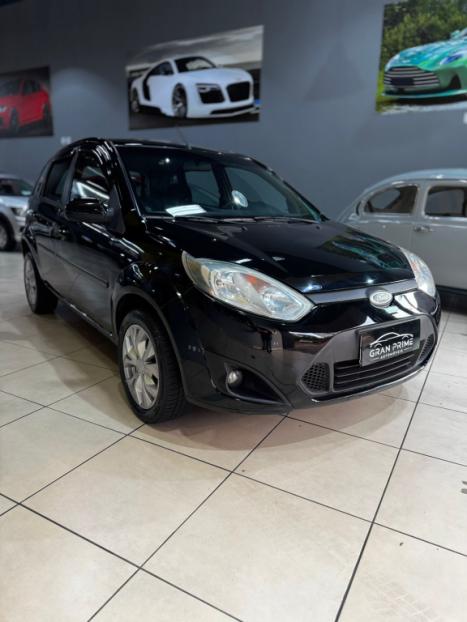 FORD Fiesta Hatch 1.6, Foto 3