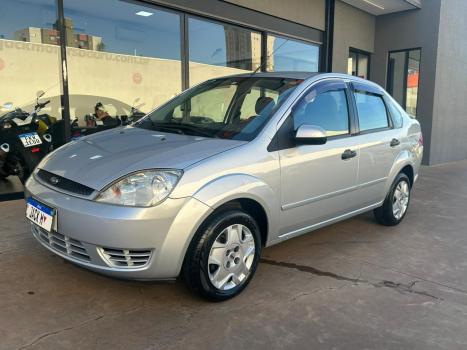 FORD Fiesta Hatch 1.6 4P, Foto 4