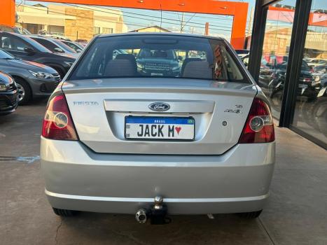 FORD Fiesta Hatch 1.6 4P, Foto 5